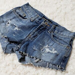 Express Custom Low-Rise Distressed Frayed Raw-Hem Denim Jean Shorts